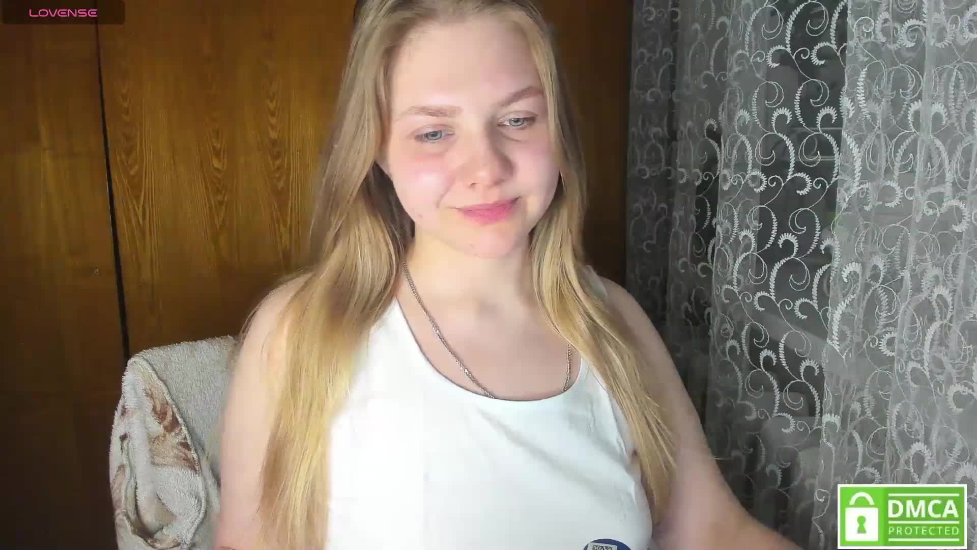 Emma-Frizea Cam Model Chat February 25, 2026