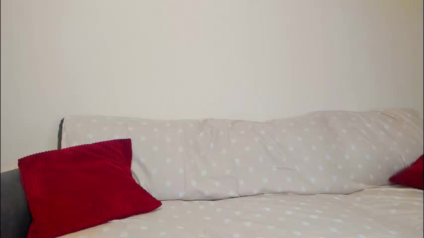 jennywildd Cam Model Chat February 25, 2026