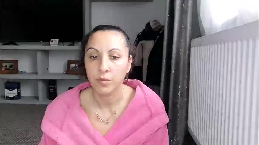 crazybrenda89 Cam Model Chat February 25, 2026