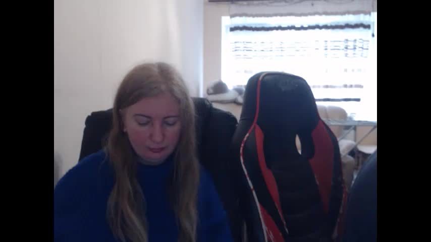 jenisandpeter Cam Model Chat February 25, 2026