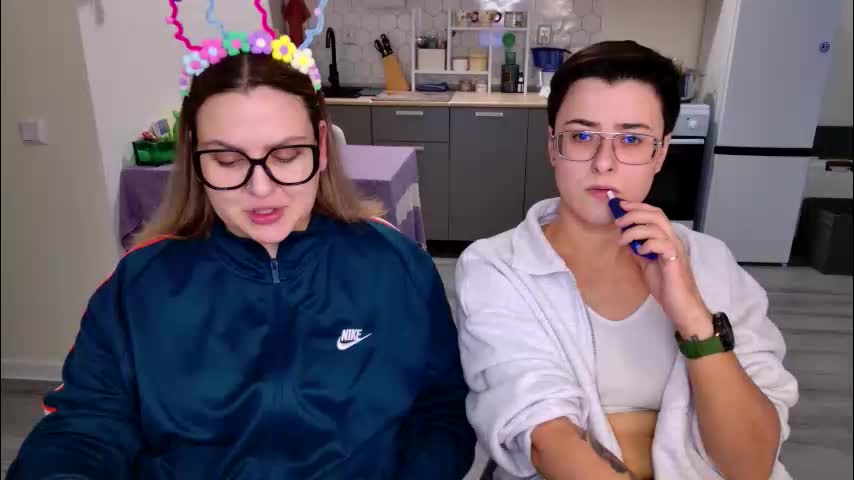 chloe_x_ Cam Model Chat February 25, 2026