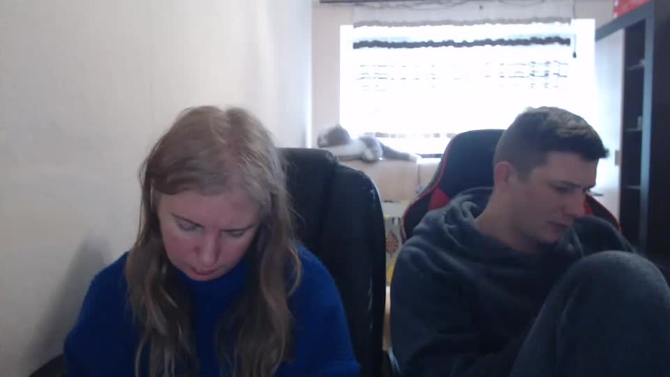 jenisandpeter Cam Model Chat February 26, 2026