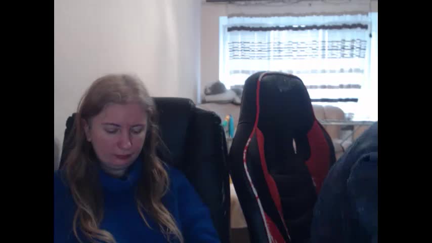 jenisandpeter Cam Model Chat February 26, 2026