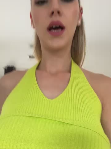 nicole_98 Cam Model Chat February 26, 2026