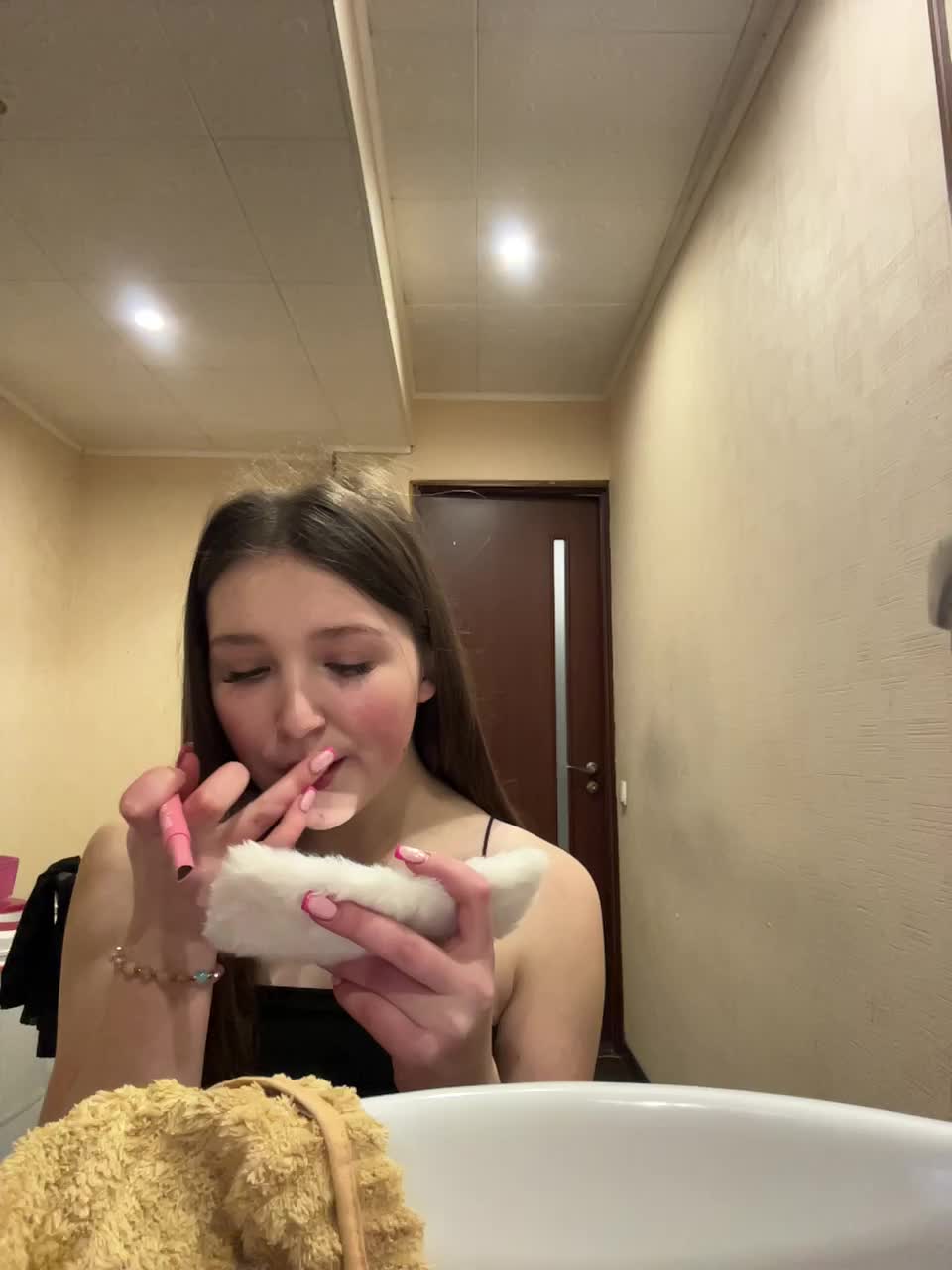 AHAHAC_HAXPEH_B_yHuTa3 Cam Model Chat February 27, 2026