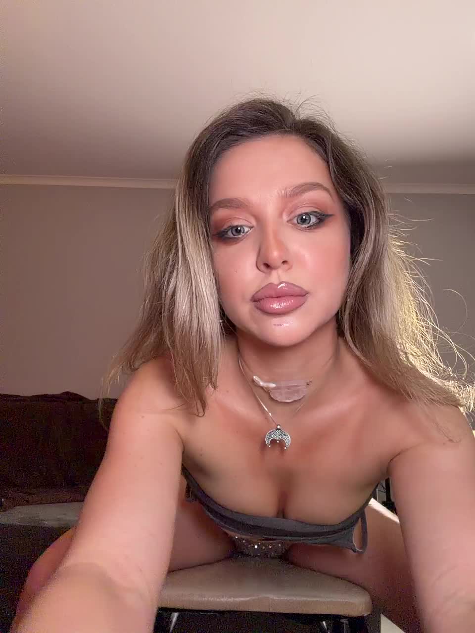 MistressX555 Cam Model Chat February 27, 2026