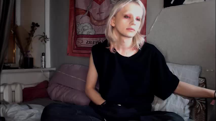 alien_bella Cam Model Chat February 27, 2026