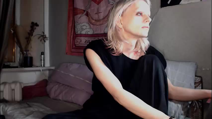 alien_bella Cam Model Chat February 27, 2026