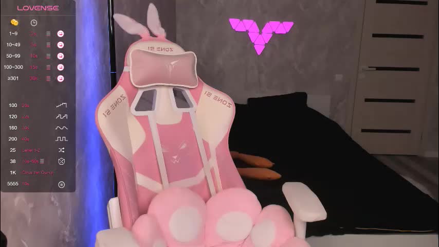 pollyhill1 Cam Model Chat February 27, 2026