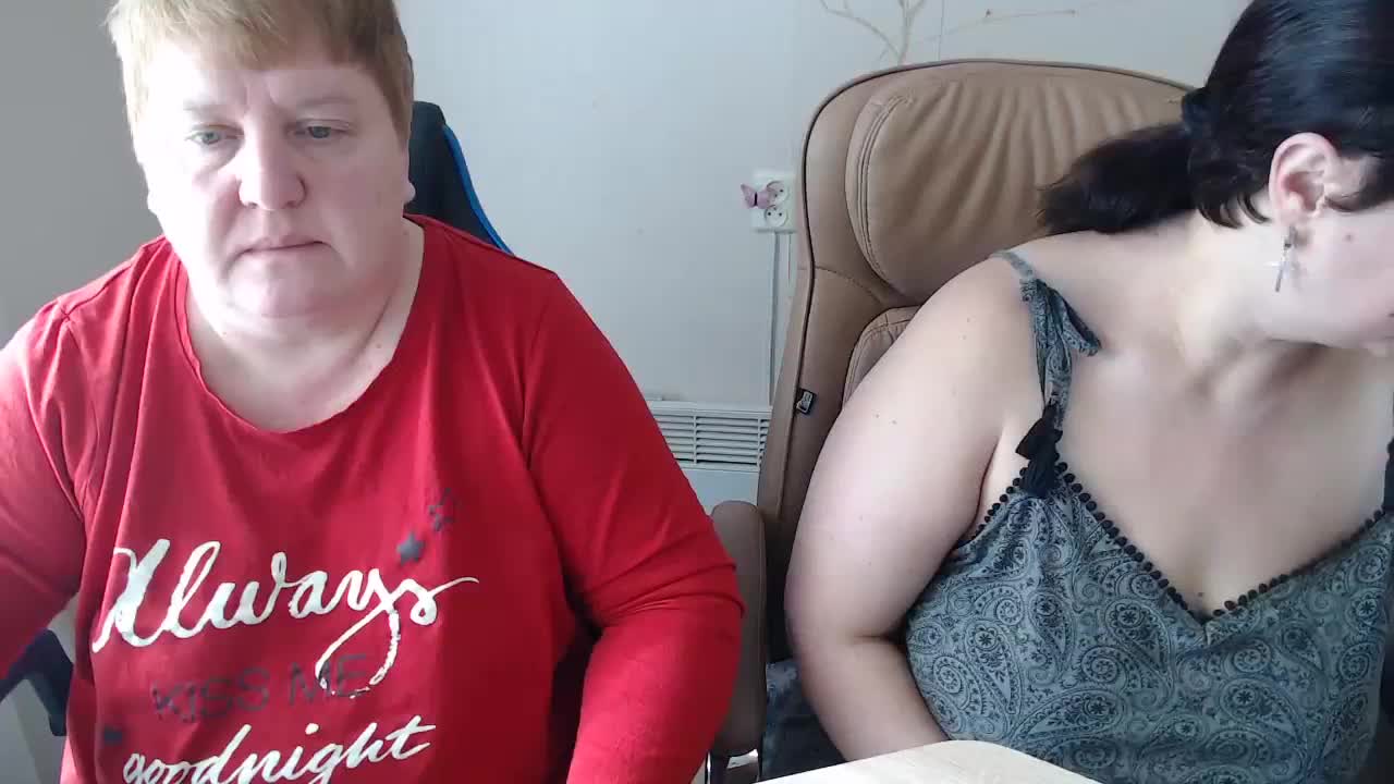 XMollyJaneEX Cam Model Chat February 28, 2026