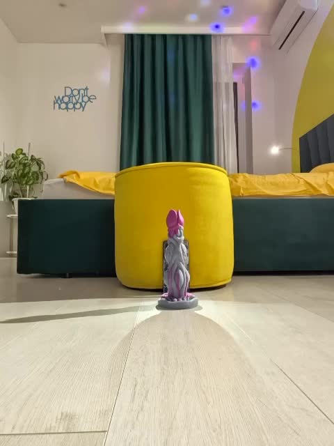 Nelonia Cam Model Chat February 28, 2026