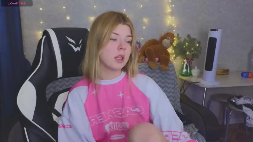 _kirieshka Cam Model Chat March 1, 2026