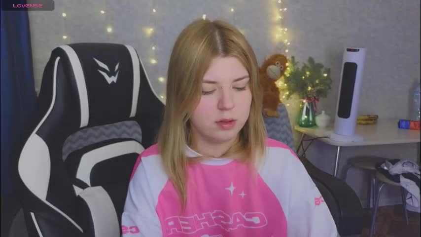 _kirieshka Cam Model Chat March 1, 2026