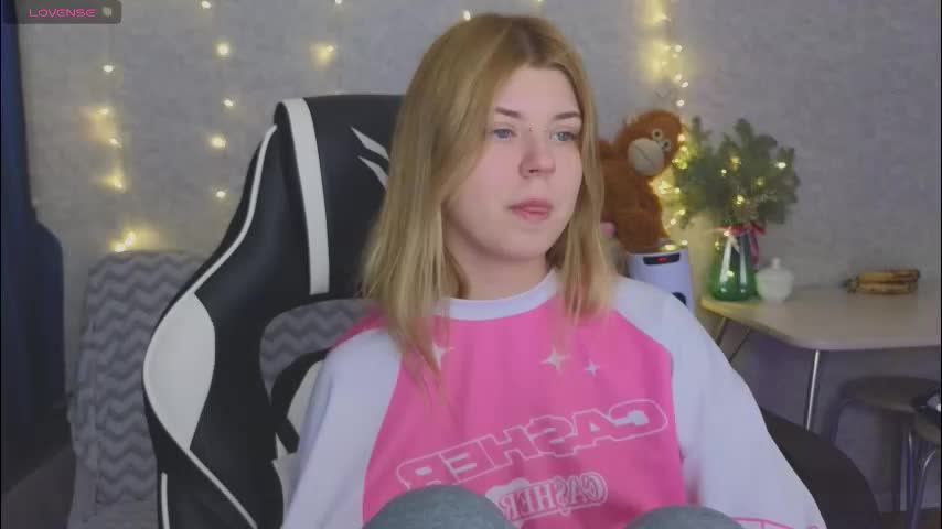 _kirieshka Cam Model Chat March 1, 2026