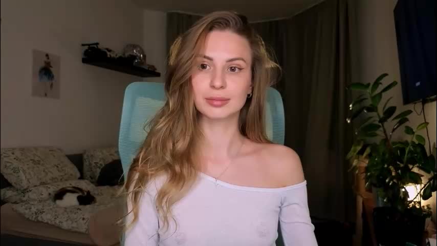 f1oraa Cam Model Chat March 1, 2026