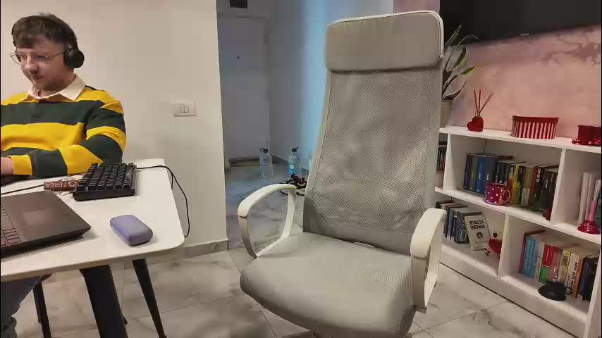 rrr1995 Cam Model Chat March 1, 2026