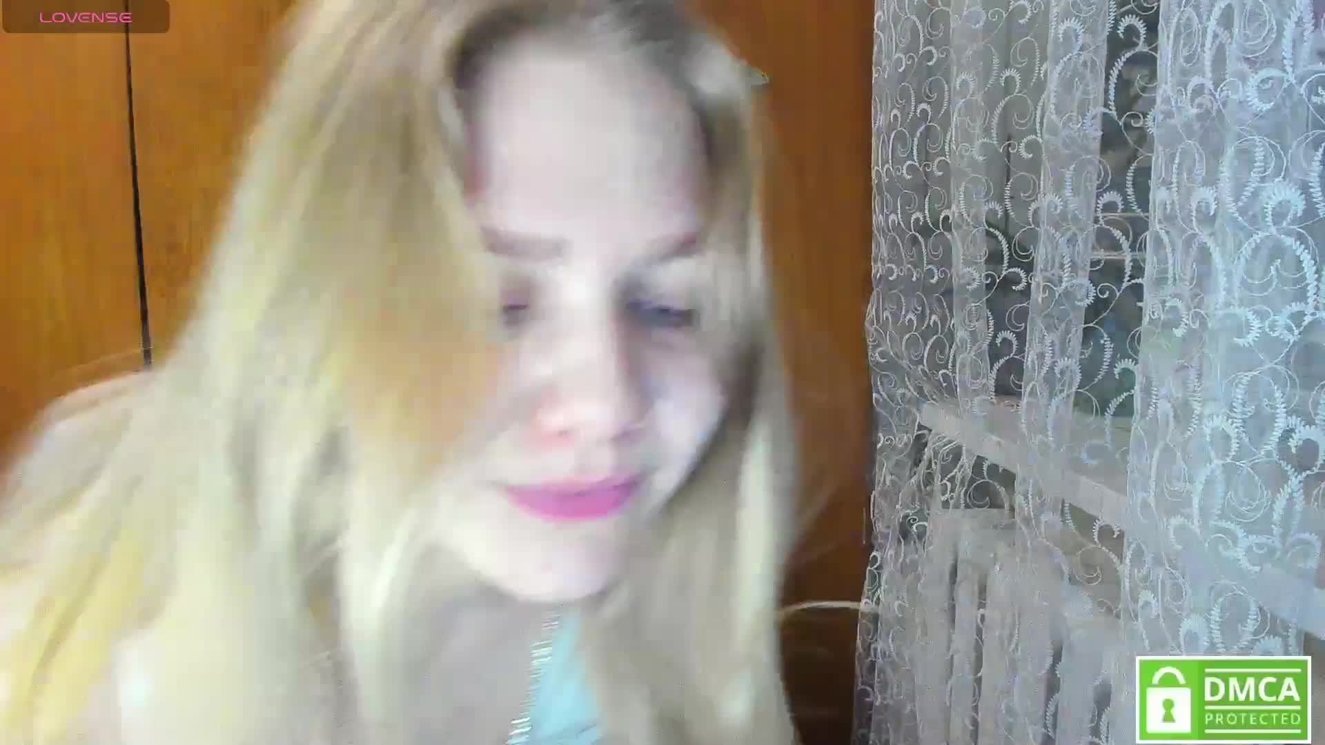 Emma-Frizea Cam Model Chat March 1, 2026