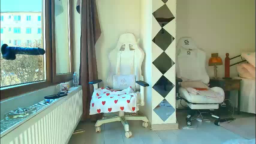 jennywildd Cam Model Chat March 1, 2026