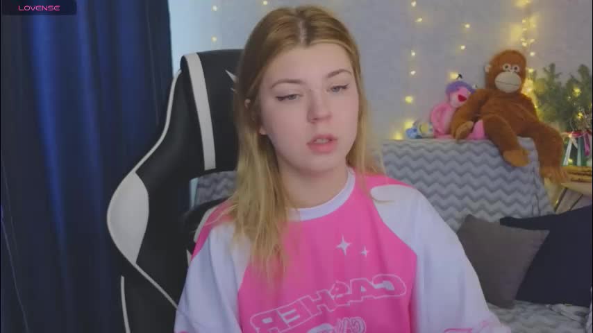 _kirieshka Cam Model Chat March 1, 2026