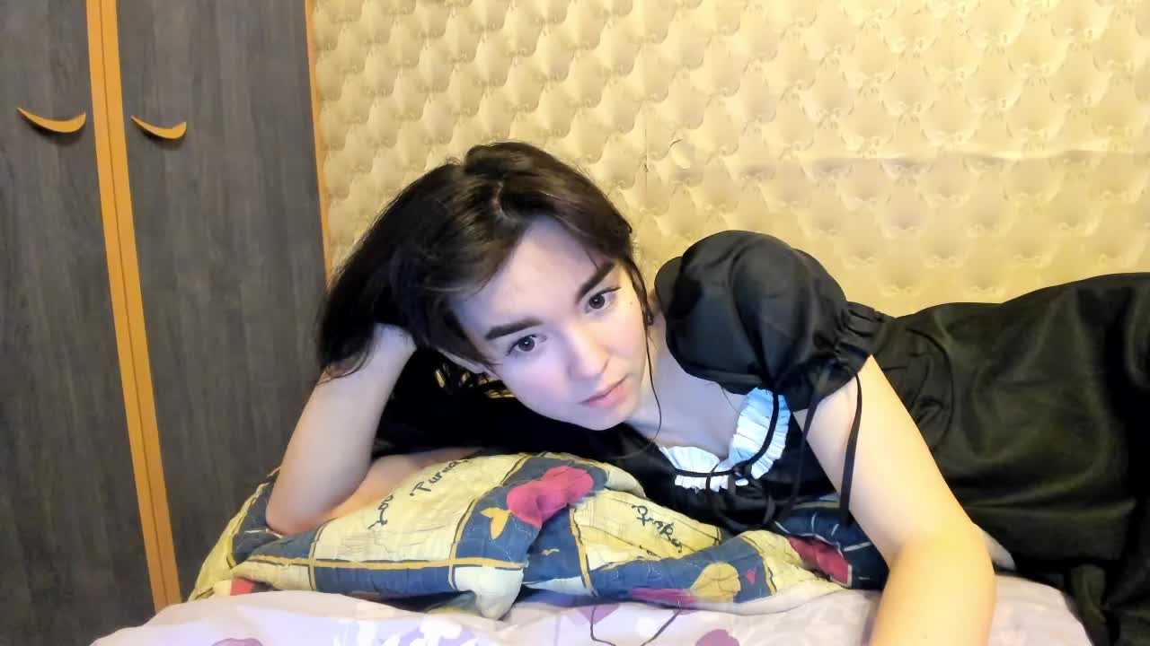 Kiticattt Cam Model Chat March 1, 2026