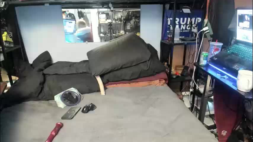 pink_black Cam Model Chat March 1, 2026