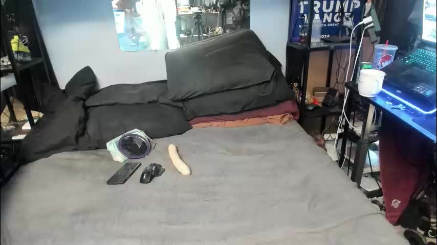 pink_black Cam Model Chat March 1, 2026