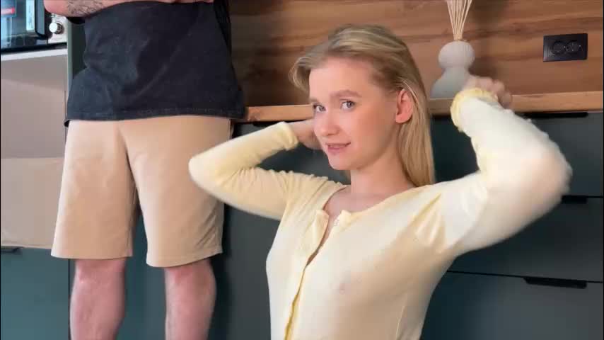 adele_nick2202 Cam Model Chat March 1, 2026