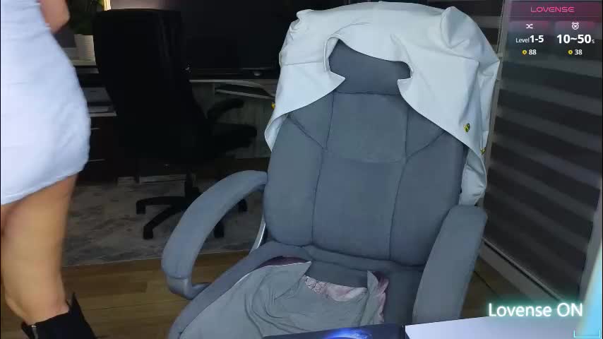 karinadeniss Cam Model Chat March 2, 2026