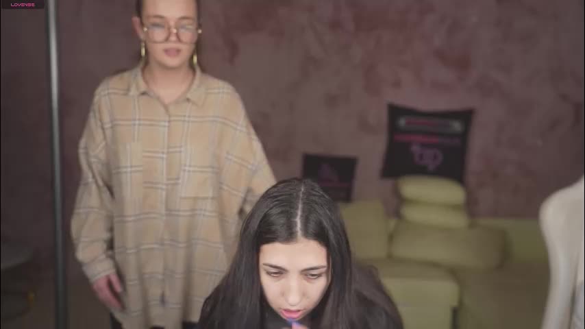 bright_diamonds_054 Cam Model Chat March 2, 2026