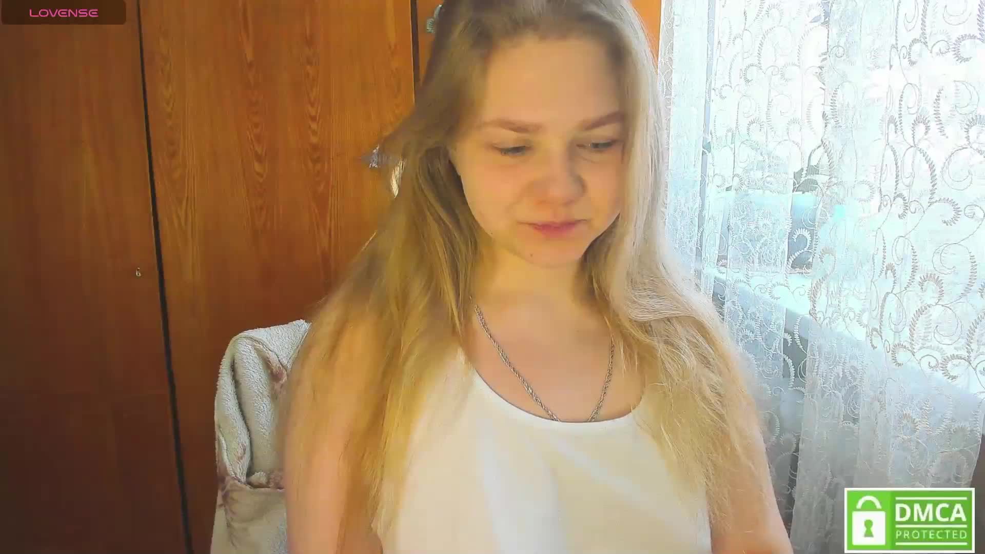 Emma-Frizea Cam Model Chat March 2, 2026