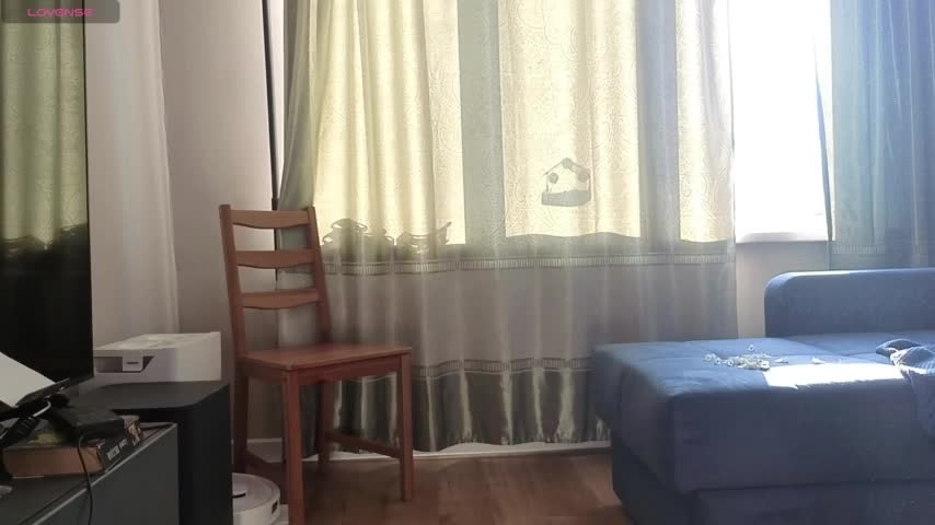 Milaa1998 Cam Model Chat March 2, 2026