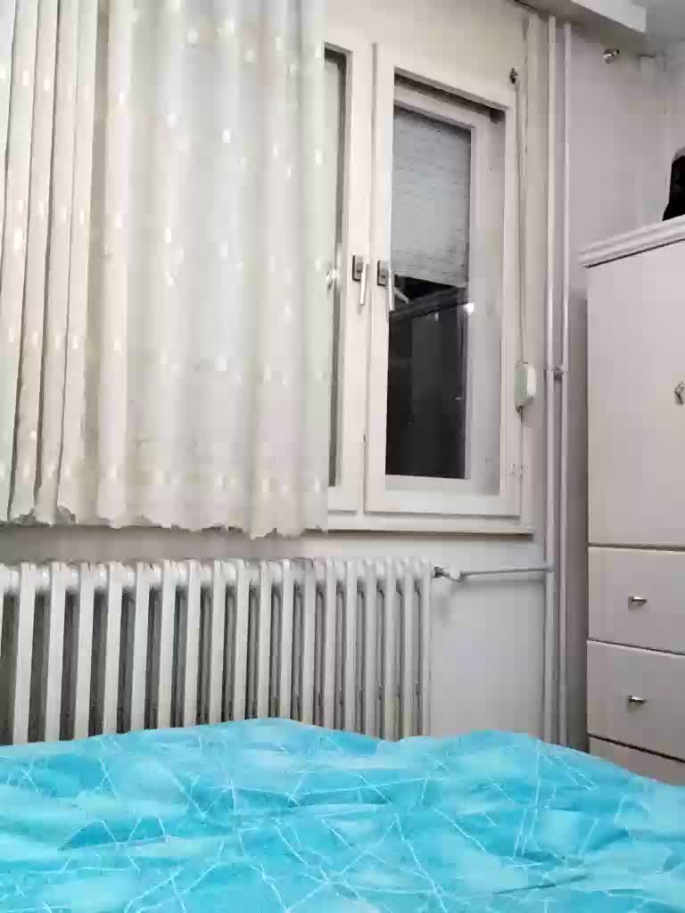 milf44milf Cam Model Chat March 2, 2026