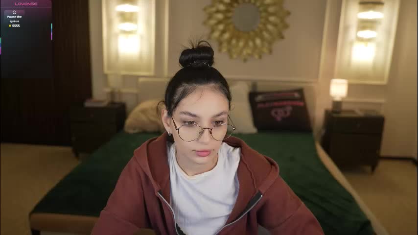 bright_diamonds_054 Cam Model Chat March 2, 2026