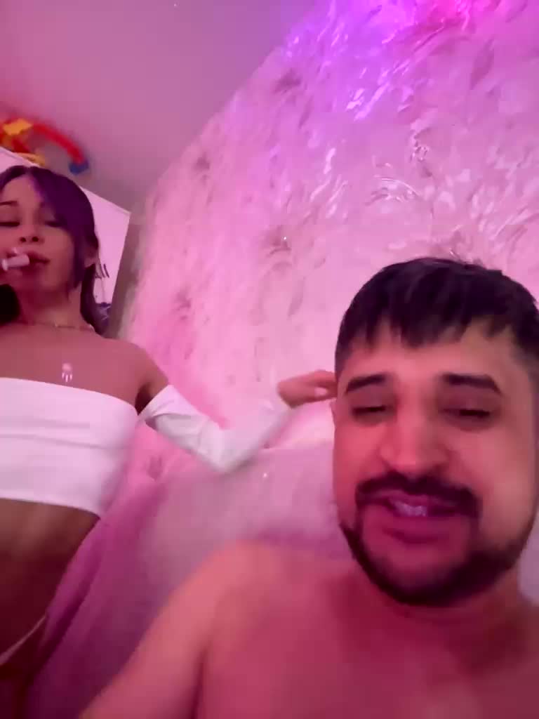 VIP17CoupleDream Cam Model Chat March 3, 2026