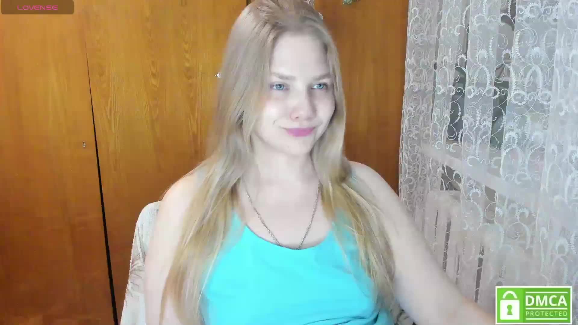 Emma-Frizea Cam Model Chat March 3, 2026