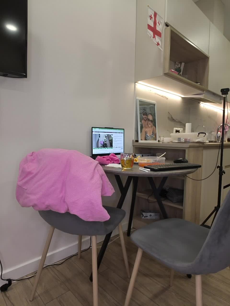 KissMyAss Cam Model Chat March 3, 2026