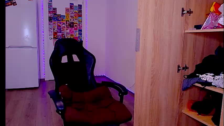 sailormoon666_ Cam Model Chat March 3, 2026