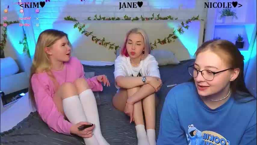 _ramune_ Cam Model Chat March 3, 2026