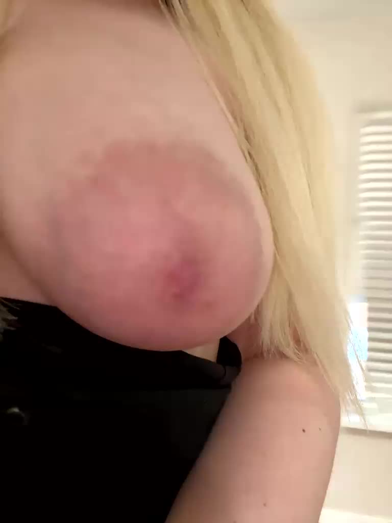 -Sonya699- Cam Model Chat March 4, 2026