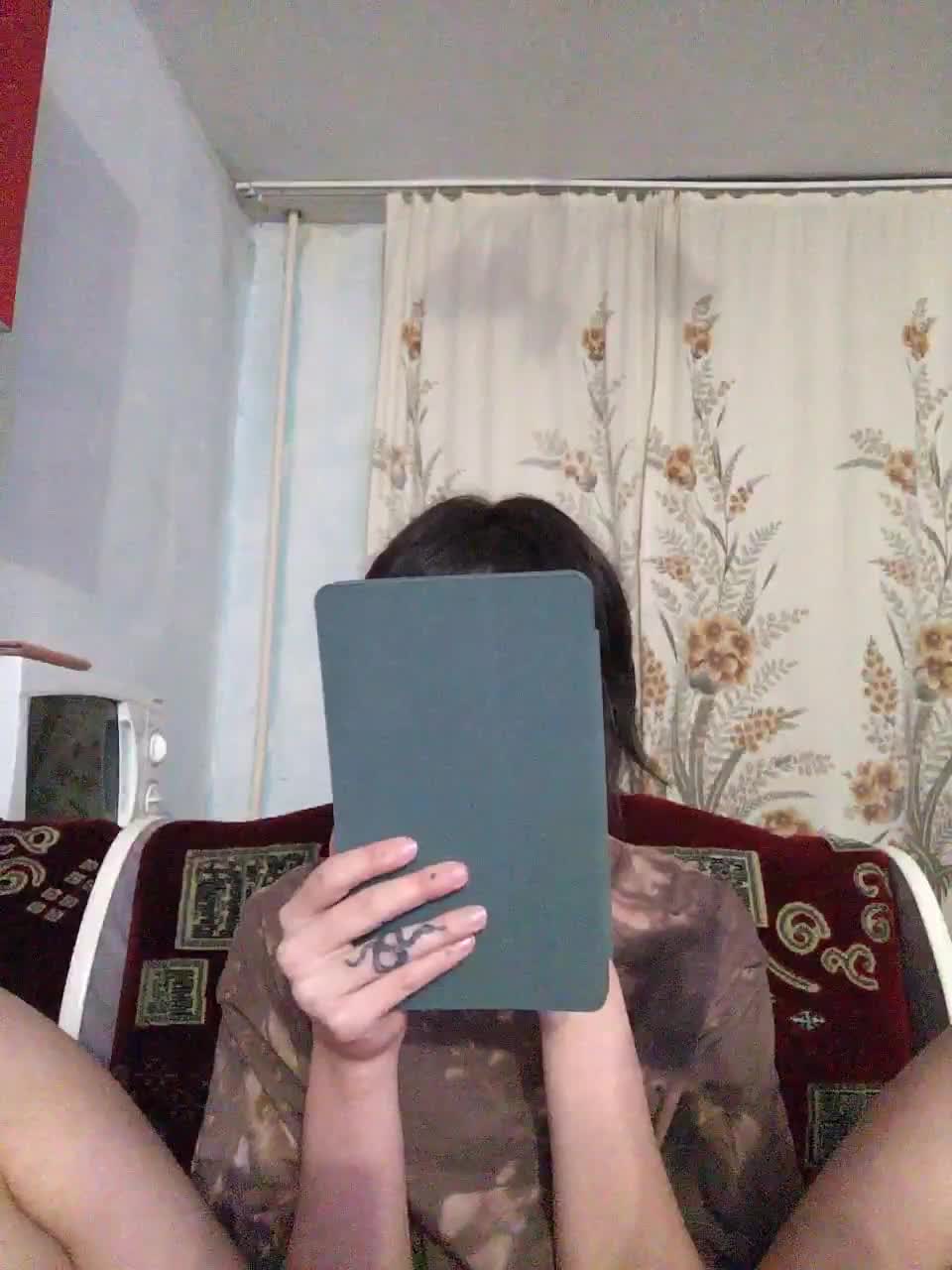 Tinablackkk Cam Model Chat March 4, 2026