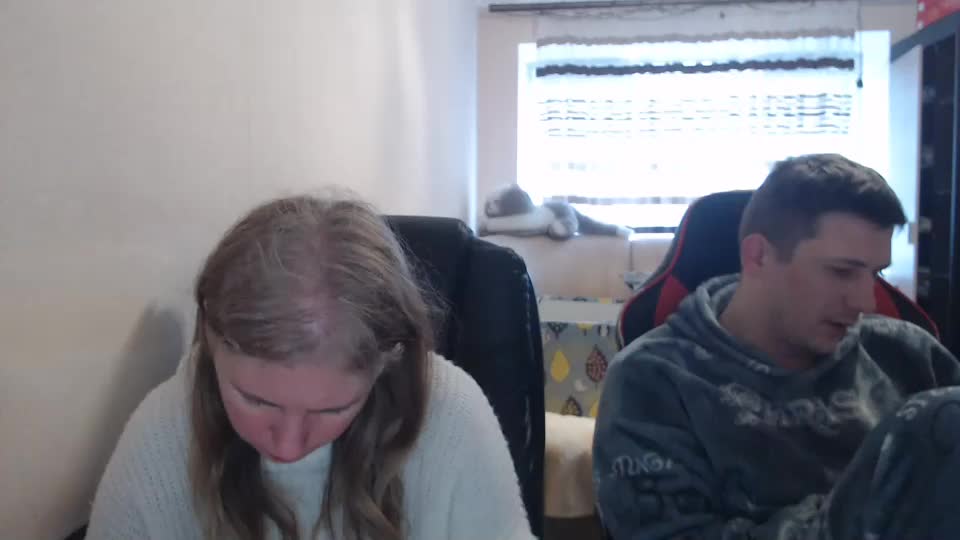 jenisandpeter Cam Model Chat March 4, 2026