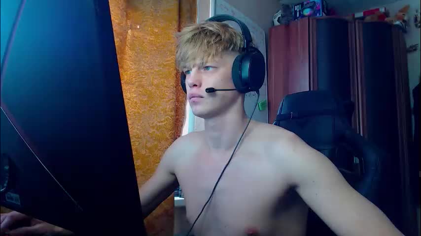 shyredstar Cam Model Chat March 4, 2026