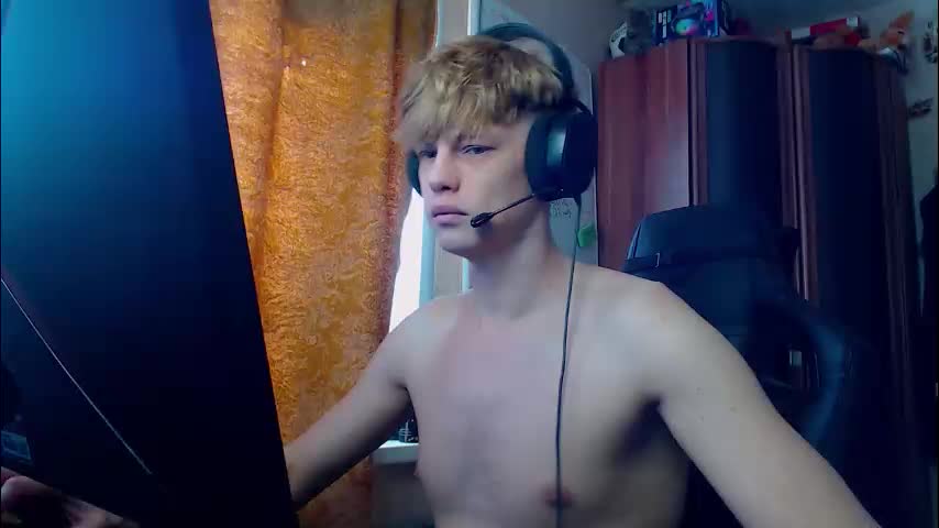 shyredstar Cam Model Chat March 4, 2026