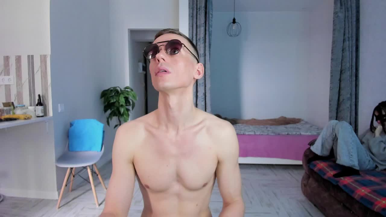 monikalarsen Cam Model Chat March 4, 2026