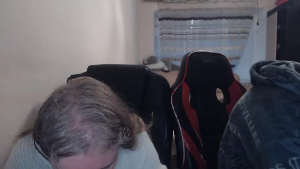 jenisandpeter Cam Model Chat March 4, 2026