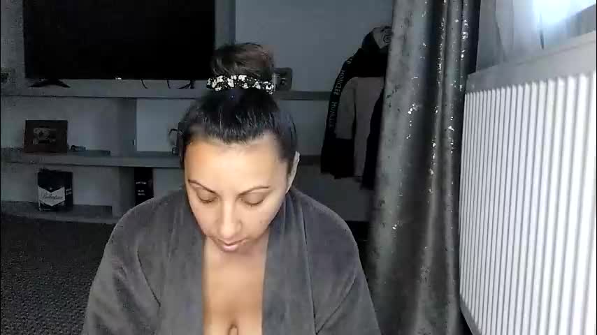 crazybrenda89 Cam Model Chat March 4, 2026