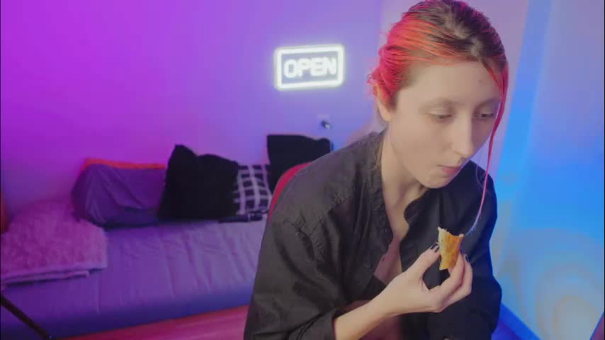 bloom_fairy Cam Model Chat March 4, 2026