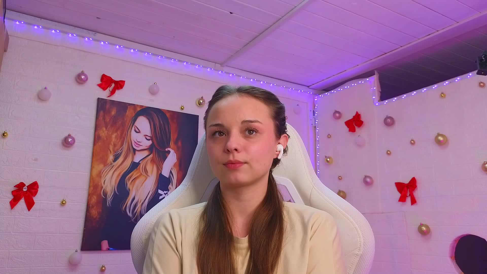 misss-vikki Cam Model Chat March 4, 2026