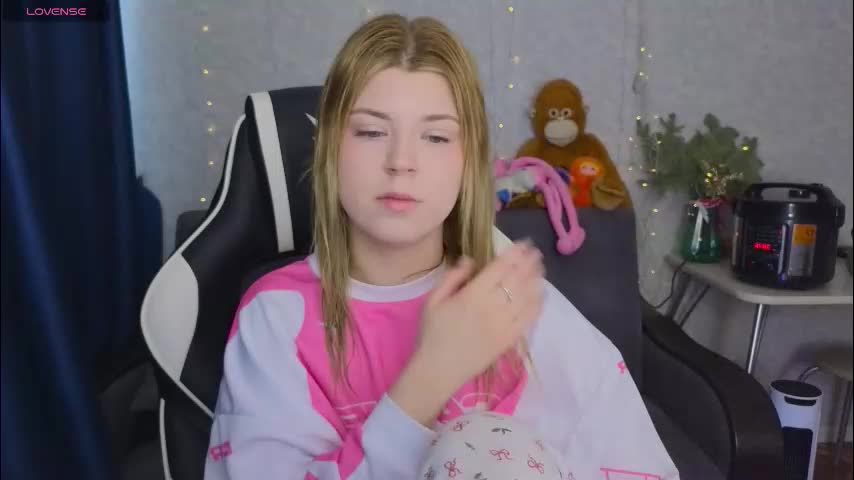 _kirieshka Cam Model Chat March 4, 2026