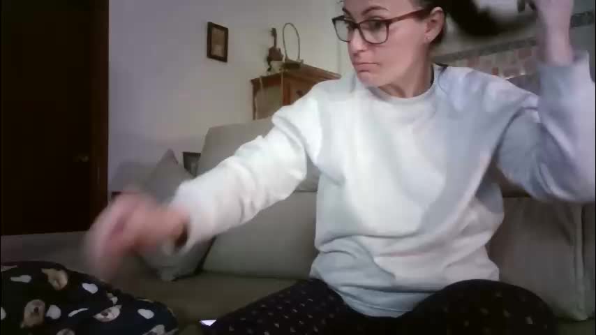 lolahueso Cam Model Chat March 4, 2026